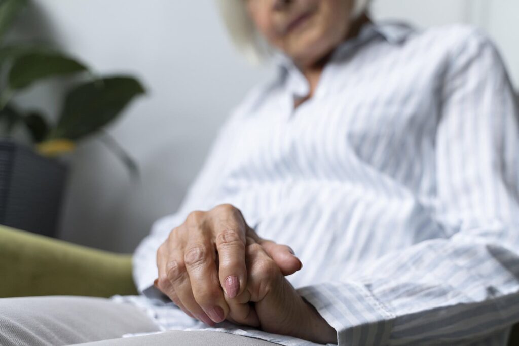 old woman with sign of dementia